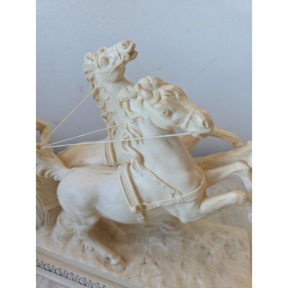 Vintage a santini alabaster roman warrior Chariot carriage Roman statue figurine - Picture 2 of 11